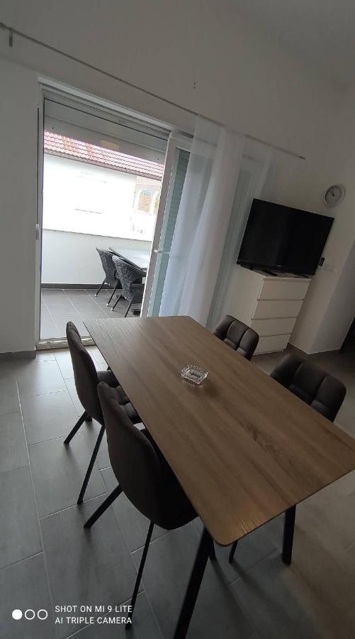 Apartmani Gavran Пировац Екстериор снимка