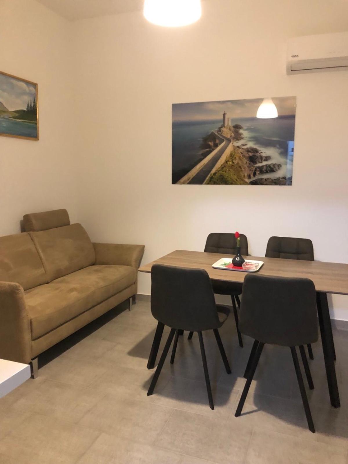 Apartmani Gavran Пировац Екстериор снимка